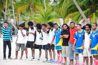 ކައިޓް 13 ގައި ކުޅޭނީ 8 އަ ސައިޑް